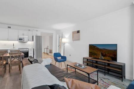 אטלנטיק סיטי 2Br 3Ba Ocean Front Condo On The Boardwalk Cozysuites מראה חיצוני תמונה
