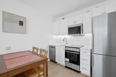 אטלנטיק סיטי 2Br 3Ba Ocean Front Condo On The Boardwalk Cozysuites מראה חיצוני תמונה